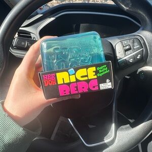 Nice Berg Super Solid Squish Toy - Blue